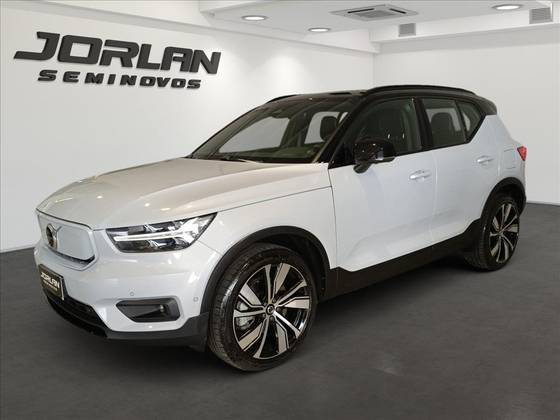 VOLVO XC40 P8 RECHARGE ELECTRIC BEV PURE AWD VOLVO XC40 P8 RECHARGE ELECTRIC BEV PURE AWD